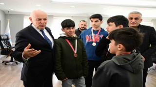 Başkan Kul: Çabamız şampiyonlar yetiştirmek için