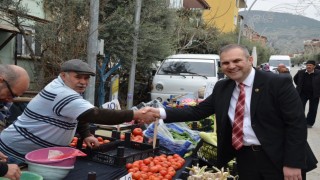 Başkan pazarcı esnaflarıyla bir araya geldi