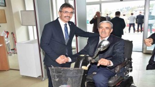 Başkan Şenol Dinç, vatandaşla bayramlaştı
