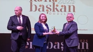 Başkan Tekinin başarısı ulusal ölçekte taçlandırıldı