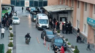 Batmanda bahçede oturan adam maganda kurşunuyla yaralandı