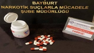 Bayburtta 18 adet sentetik hap ele geçirildi