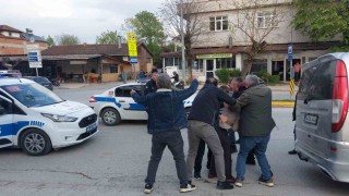 Bıçaklı kavga ihbarı diye geldiler, hiç beklemedikleri sürprizle karşılaştılar