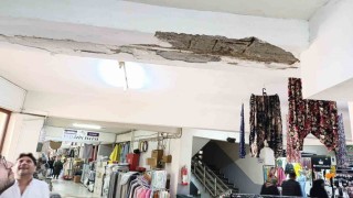 Biga Belediyesi Ticaret Merkezinde deprem sırasında sıva dökülmeleri meydana geldi