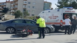 Bilecikte motosiklet ile otomobil çarpıştı, 1 kişi yaralandı