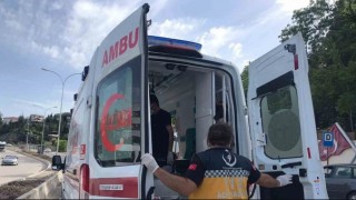 Bilecikte seyir halinde devrilen motosiklet sürücüsü yaralandı