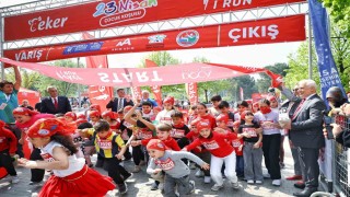 Binlerce çocuk 23 Nisan coşkusuyla koştu