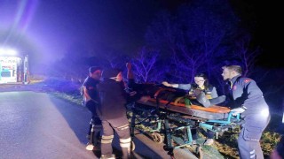 Böyle tiryakilik görülmedi: Şarampole uçan araçtan yaralı kurtarıldı, sedyede sigara yaktı