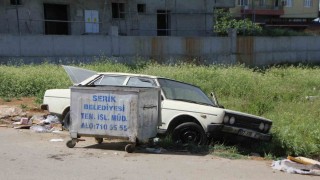 Bu da oldu: Buzdolabı, televizyon derken Fiat Tofaş otomobil de çöpe atıldı