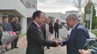Bülent Arınç ve Mücahit Arınç Selendiyi ziyaret etti
