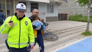Bursada 1. kattan düşen çocuğu moloz dolu çuvallar korudu