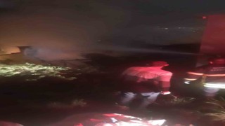 Bursada evin çatı katı alev alev yandı