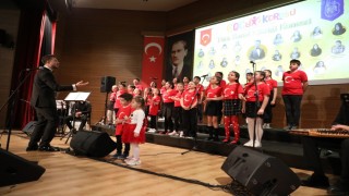 Büyük bayram, çocukların konseriyle coşkuyla kutlandı