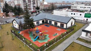 Büyükşehir Çocuk Kütüphanesi, miniklerin ve ailelerinin gözdesi oldu