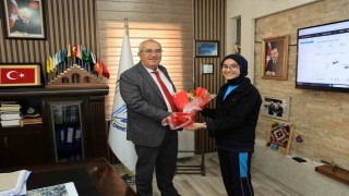 Çamelinde başkanlık koltuğu Zeynep Sudeye emanet edildi