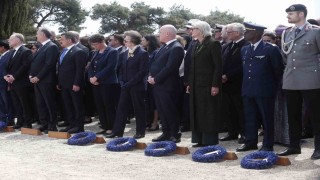 Çanakkale Kara Savaşlarının yıl dönümünde Fransız ve İngiliz anıtlarında tören düzenlendi