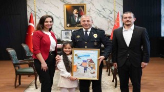 Çanakkalede polis olma hayali kuran öğrenciden Emniyet Müdürüne ziyaret