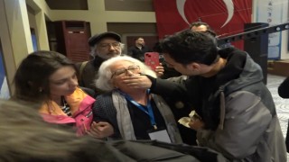 Çanakkalede Su Zirvesinde kriz, su zirvesine sponsor olan maden firmalarına çevreciler tepki gösterdi