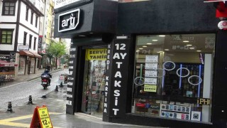 Cep telefonu aksesuarı satışından milyon dolarlık ihalelere giden yolculuk