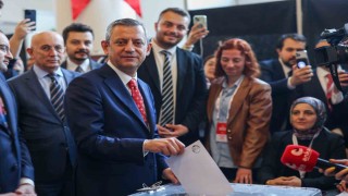 CHP Lideri Özel: Gençlerin umudu için buradayız