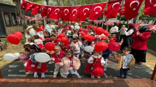 Çocuklar 23 Nisanı gururla kutladı