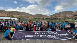 Çocuklar düzenlenen etkinlikte doyasıya eğlendi