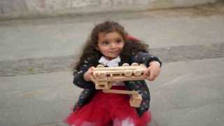 Çocuklara 23 Nisan sürprizi: Sepetli araçlar 23 Nisanda oyuncağa dönüştü