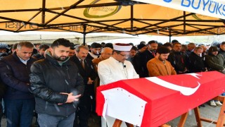 Çöp ayrıştırma tesisinde makineye sıkışan genç, son yolculuğuna uğurlandı