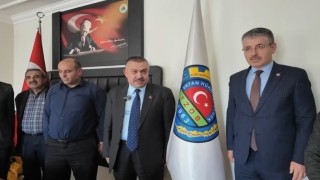 Çopuroğlu; zirai don sonrası çiftçileri ziyaret etti