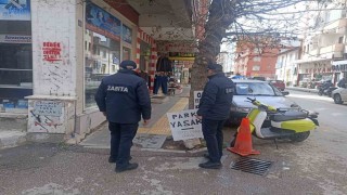 Çorum Belediyesi sarı çizgileri işgal eden işletmelere geçit verimiyor