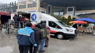 Çorum Belediyesinden içleri ısıtan sıcak çorba ikramı
