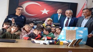 Çorumda miniklerden polis haftası ziyareti