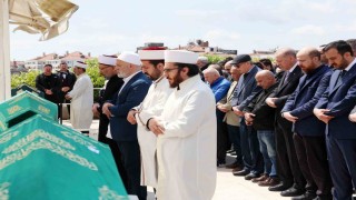 Cumhurbaşkanı Erdoğan, Arapça öğretmeni Ahmet Karamanın cenaze namazına katıldı