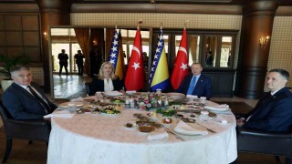 Cumhurbaşkanı Erdoğan, Bosna-Hersek Başkanlık Konseyi Başkanı ve üyeleriyle görüştü
