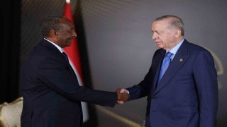 Cumhurbaşkanı Erdoğan, Sudan Egemenlik Konseyi Başkanı Ek Burhan ile görüştü