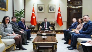 Cumhurbaşkanı Yardımcısı Yılmaz, Şili Dışişleri Bakanı Klaveren ile görüştü