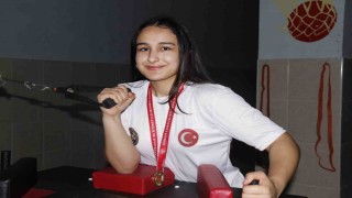 Demir bilek Rabianın hedefi dünya şampiyonluğu
