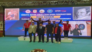 Denizlili güreşçi Türkiye şampiyonu oldu
