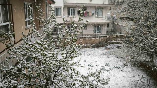Denizliye Nisan ayında kar bereketi