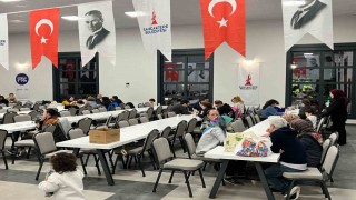 Deprem sonrası Sancaktepe Belediyesi vatandaşları yalnız bırakmadı