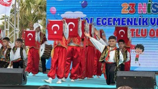 Depremin yaralarının sarıldığı Hatayda 23 Nisan coşkusu