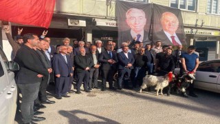 Devlet Bahçelinin sağlığına kavuşmasının ardından adak koç kesildi, tatlı ikram edildi
