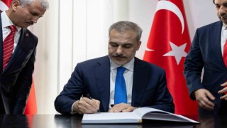 Dışişleri Bakanı Fidan, Oran Başkonsolosluğu açılış törenine katıldı