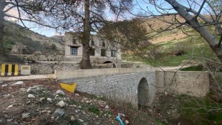 Diyarbakırda 485 yıllık Atak Ulu Caminin bakımsızlığı dikkat çekiyor