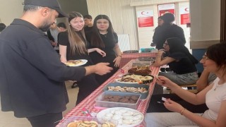 Diyarbakırda lise öğrencilerinden Gazzedeki çocuklara yardım eli