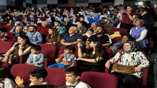 Diyarbakırda masal diyarı çocuk festivali gösterisi düzenleniyor