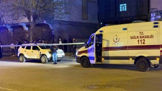 Diyarbakırda silahlı kavga: 1i polis 13 yaralı