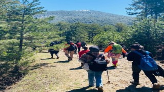 Doğaseverler baharı Karagölde karşıladı