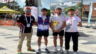 Düzce Oryantiringde Türkiye şampiyonu