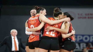 Eczacıbaşı Dynavit, AXA Sigorta Kupa Voley final biletini aldı